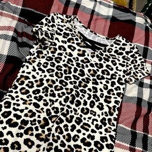 Kids size small, still looks brand new